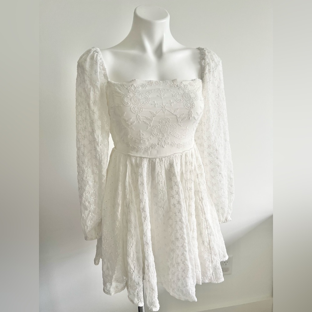 Free People NEW White Embroidered Mini Dress XS Long Sleeve